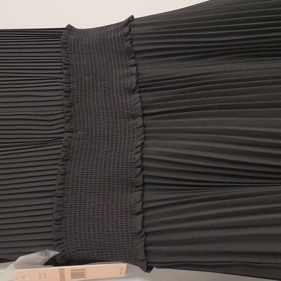 Nanette Lepore Black Halter Neck Pleated Skirt Midi Dress - Picture 7 of 12